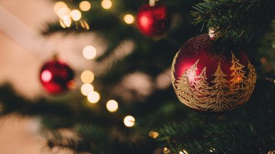 Julgranskula i en gran