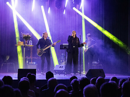 Pristagarna och stipendiaterna hyllas på Stora torg i Eslöv i maj